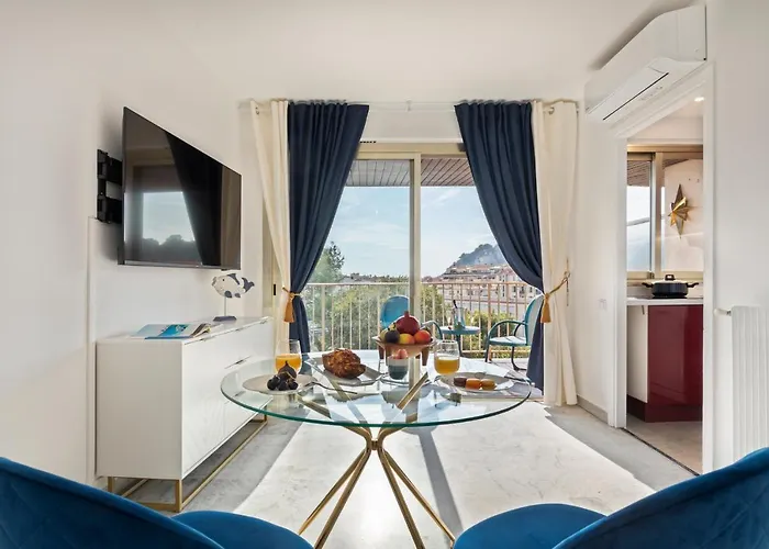 Blue Light Terrace - Port * ניס